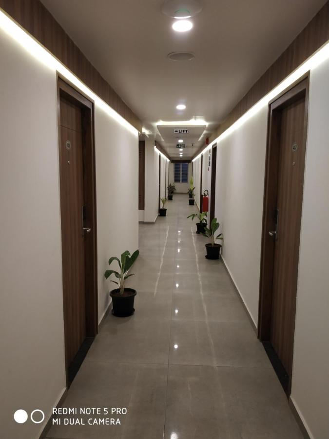 Parkwood Suites Kadubeesanahalli-Fully Vaccinated Staff Bangalore Esterno foto